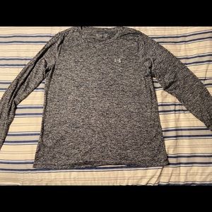 Static style Under Armor Long Sleeve